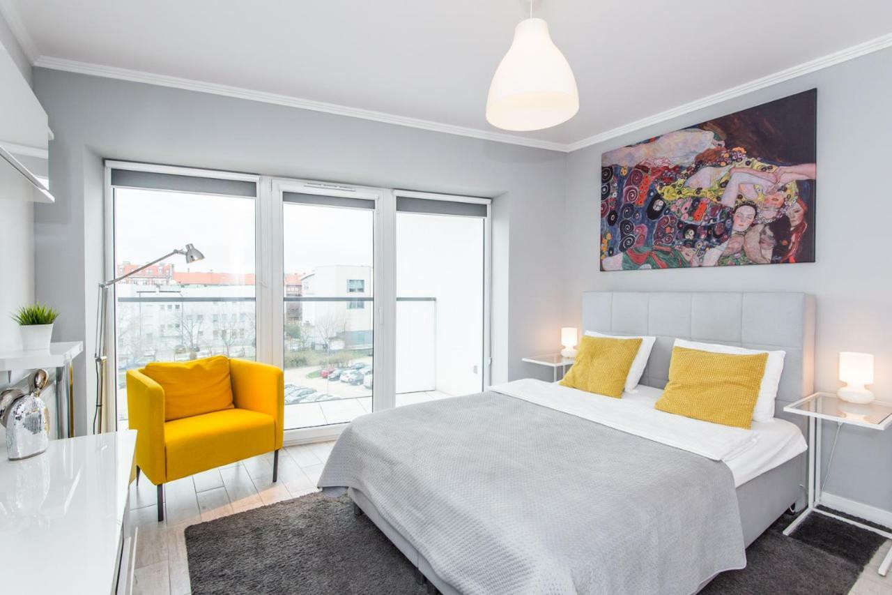 Apartamento estudio de 35 m² en Poznán Centro Ciudad, con 1 baño privado. Exterior foto